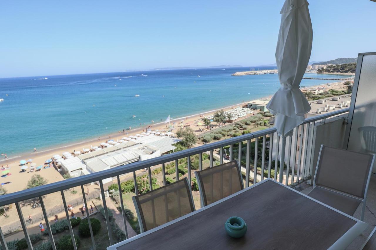 Bord De Plage - Studio En Front De Mer Le Lavandou Exteriör bild
